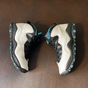 Air Jordan Powder Blue 10s size 5.5y